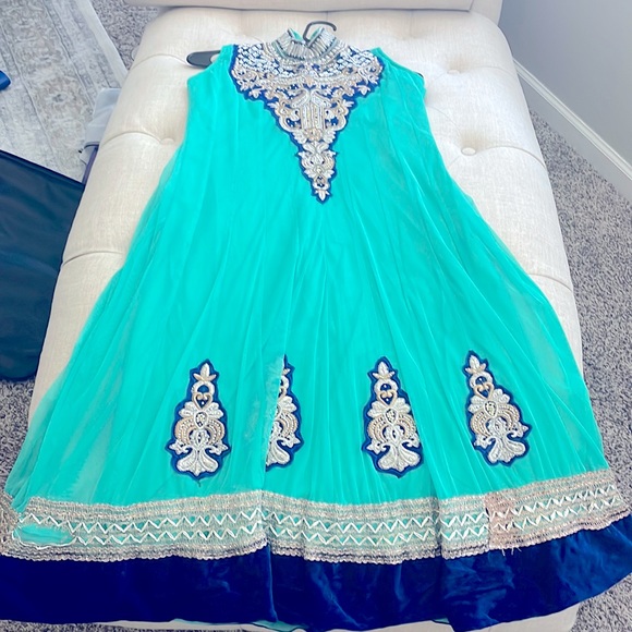 Beautiful Teal green Anarkali size Medium - Picture 1 of 2